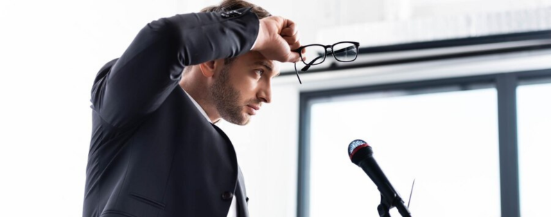 Socialanxietydisordersymptoms2.png Socialanxietydisordersymptoms2.png