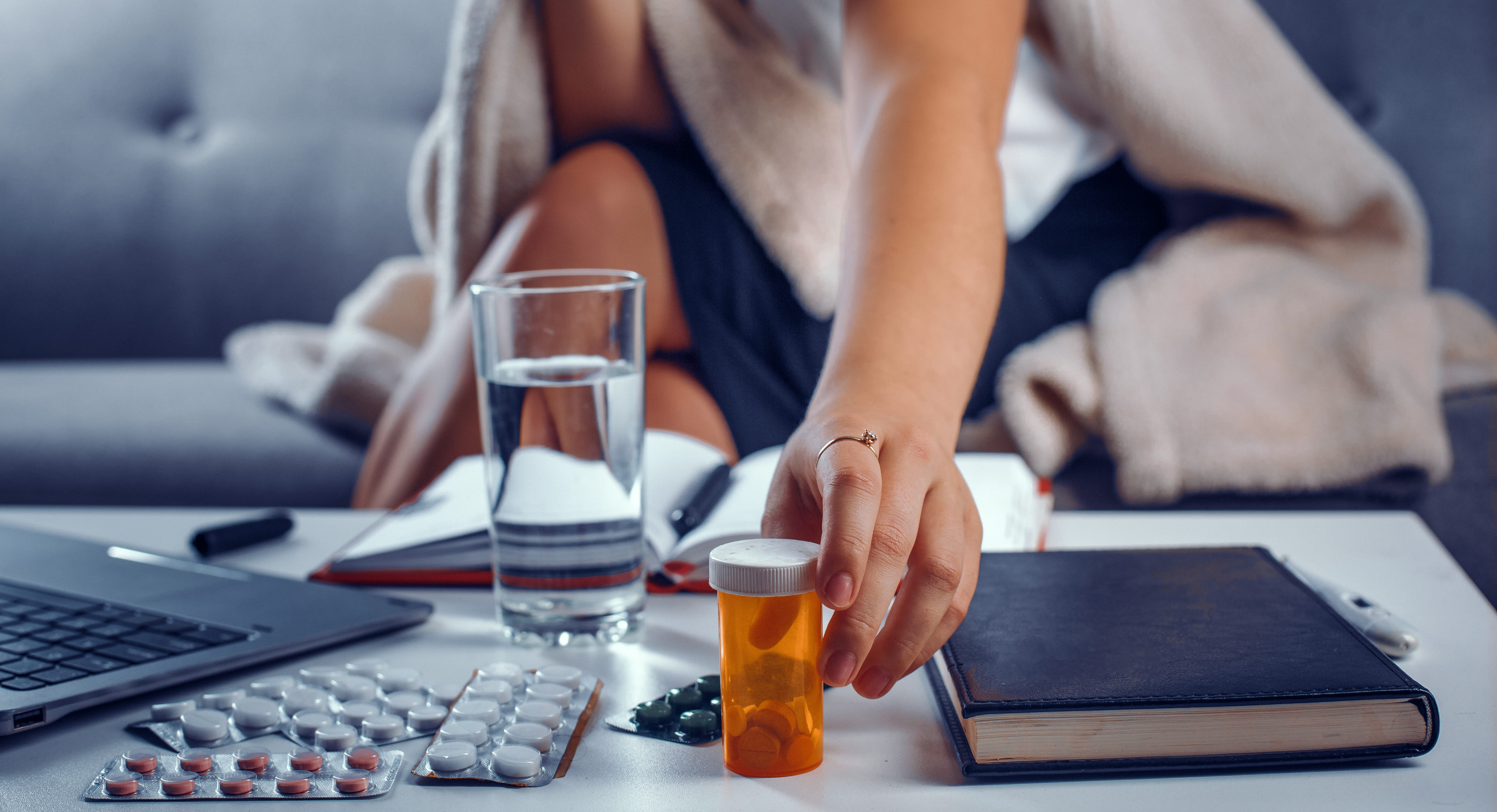 woman211.jpg woman211.jpg